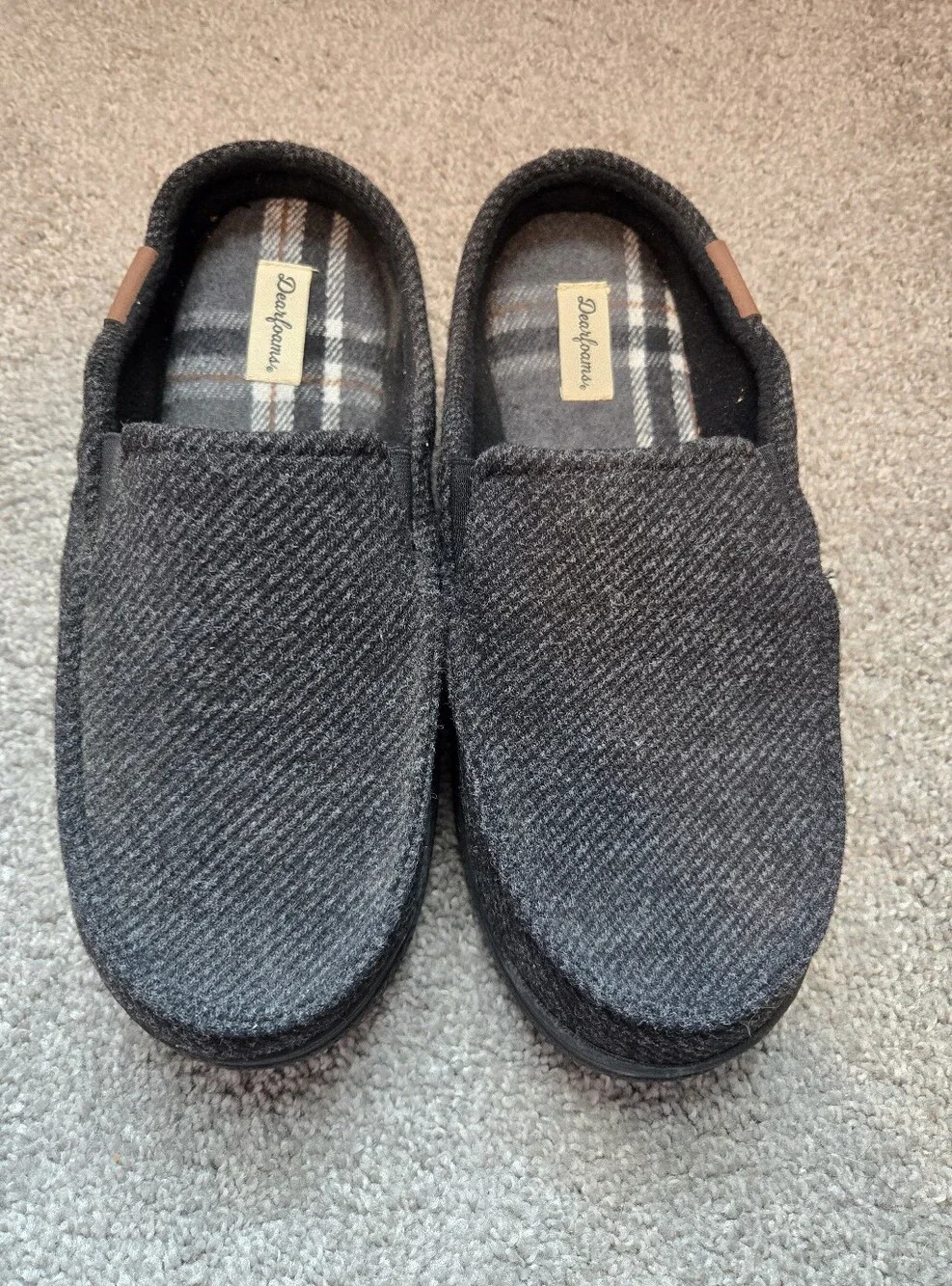 dearfoams Men's Dark Gray Slip-On Plaid-Lined Slippers - Medium